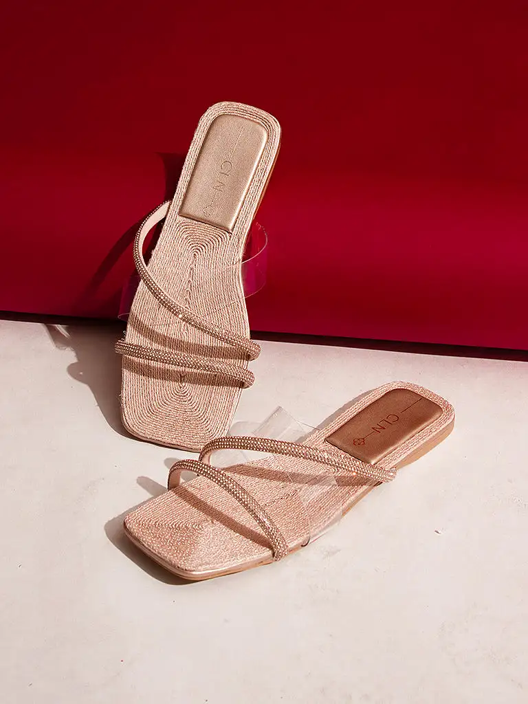 Dabria Flat Slides