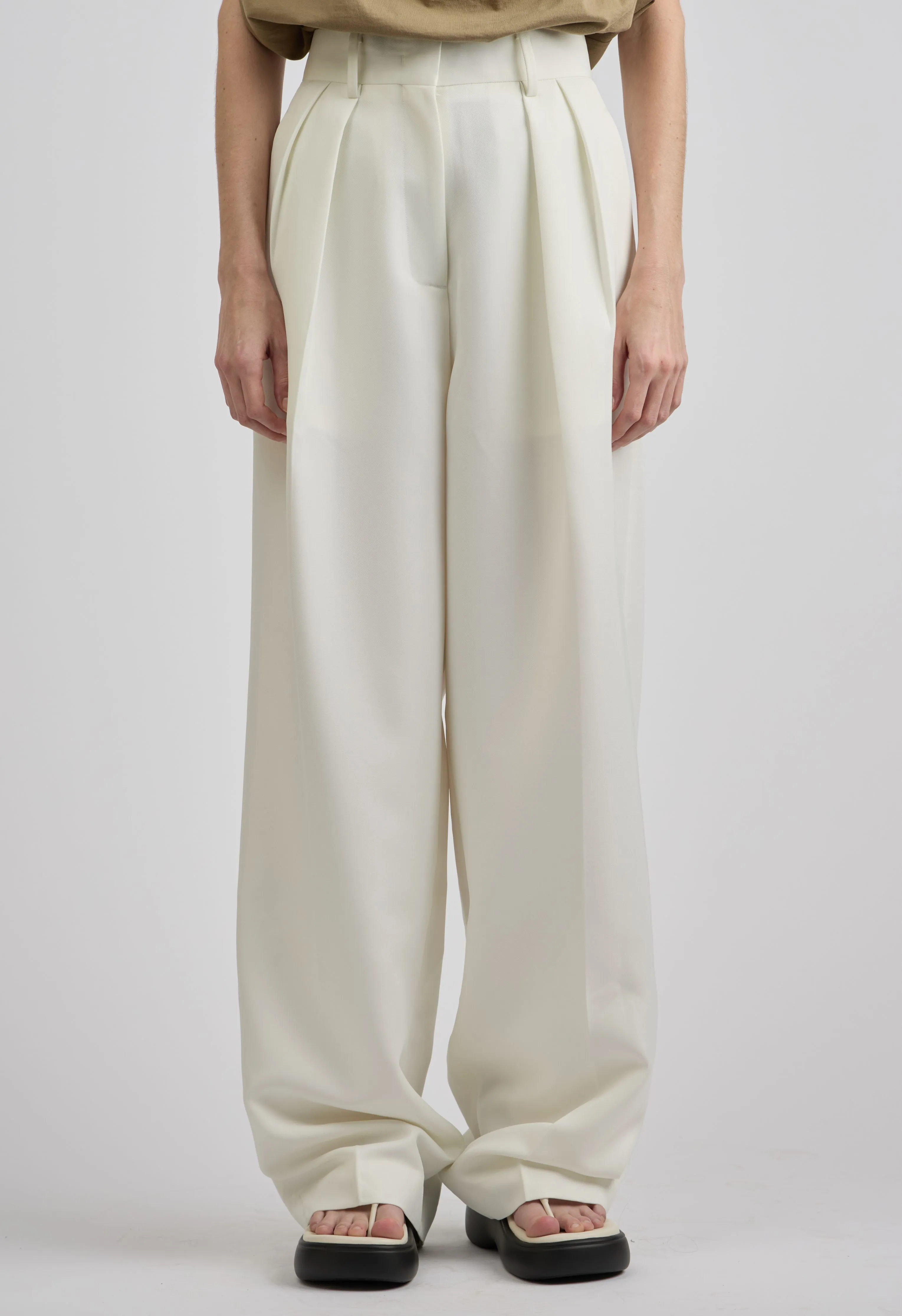 Pleated Trouser in White