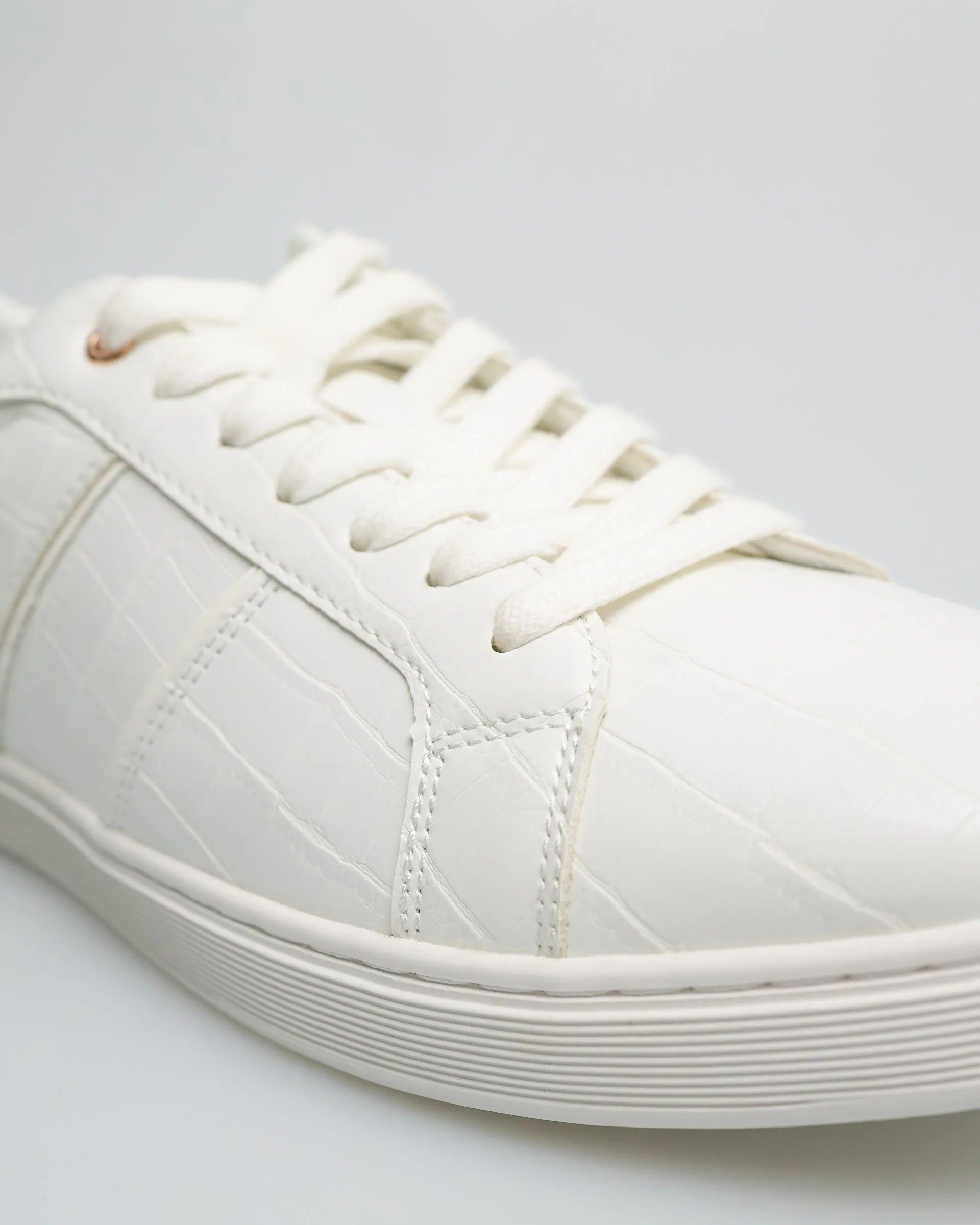 Tomaz C567 Men's Sneaker (White)