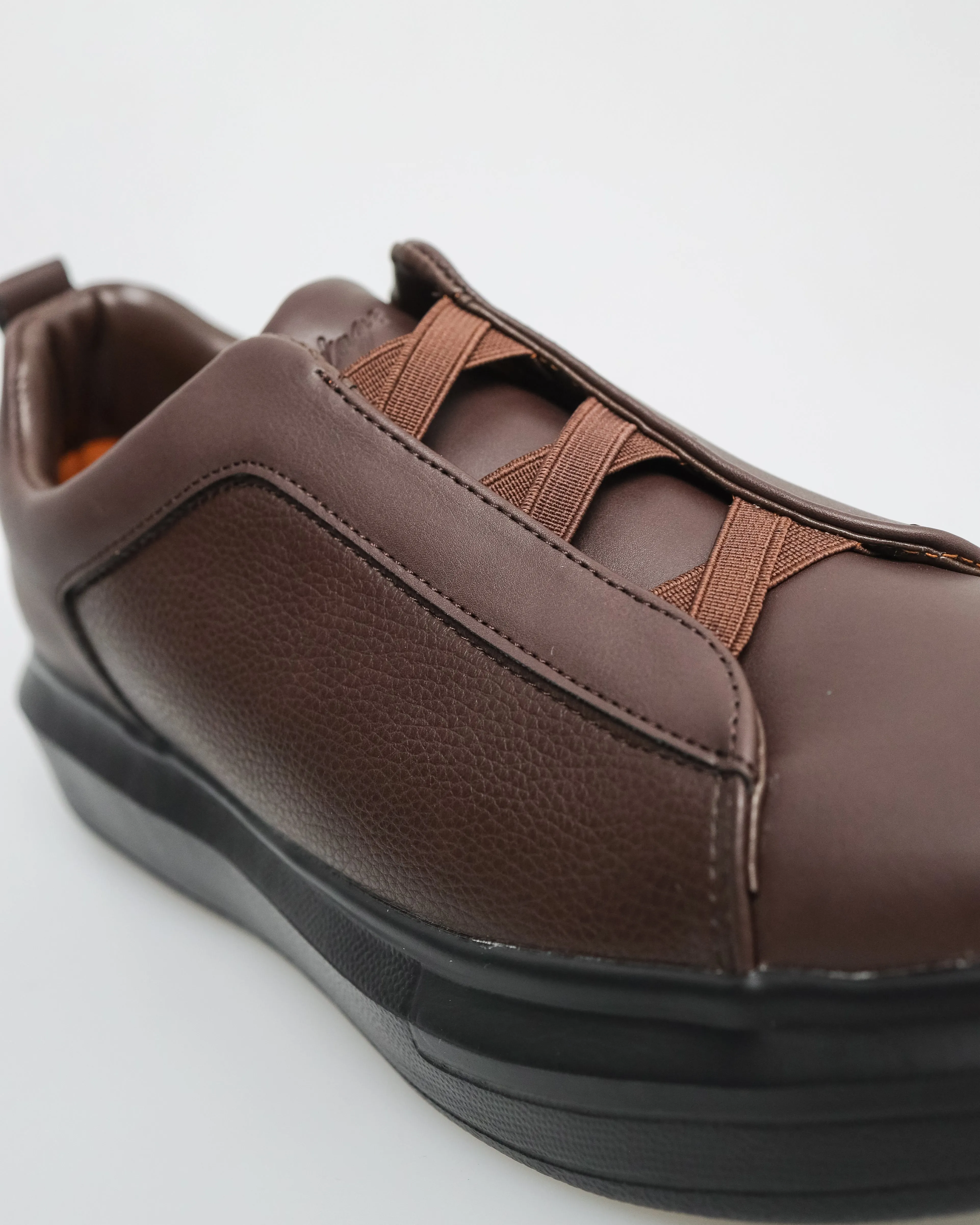 Tomaz C589 Men's Sneaker (Coffee)