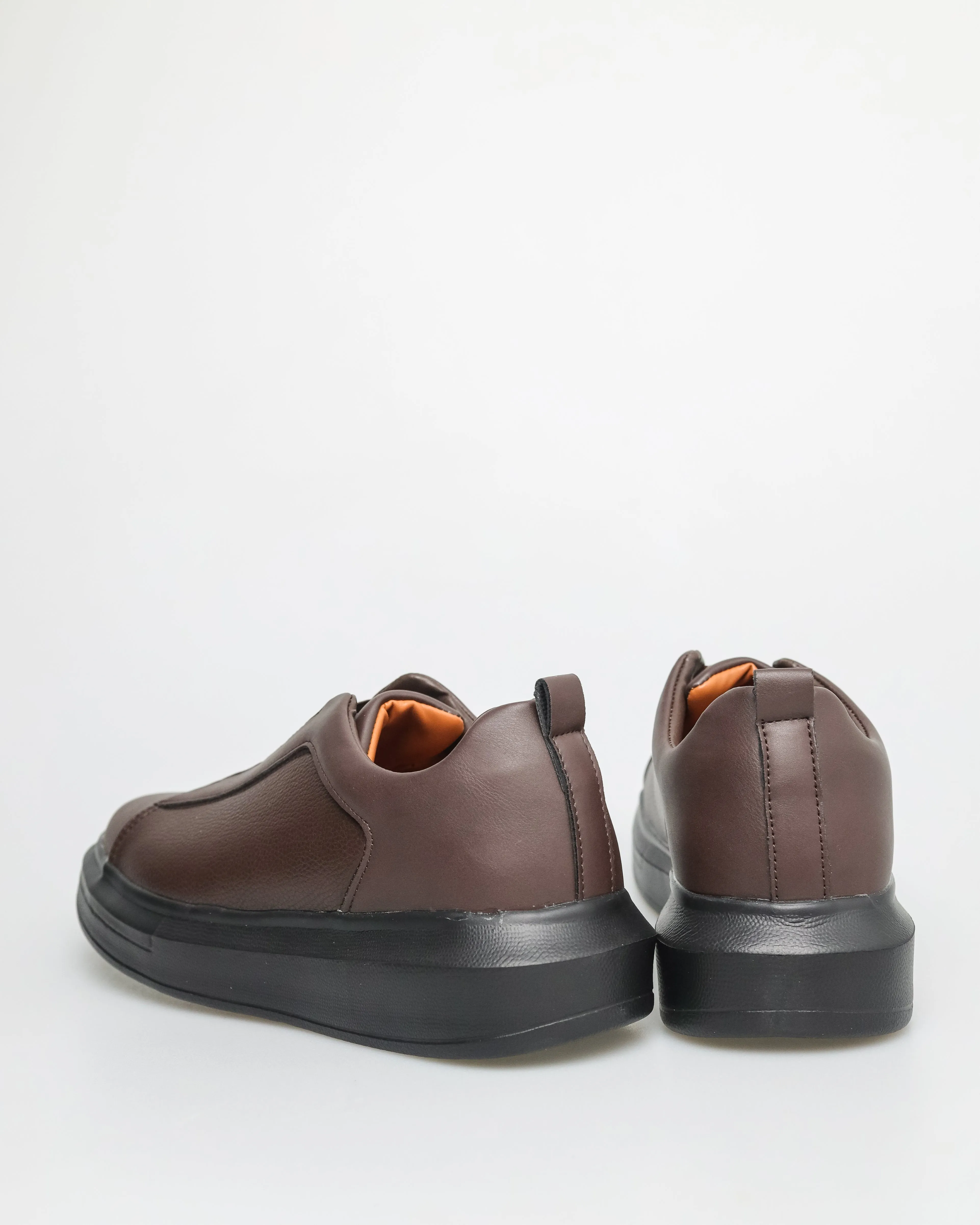 Tomaz C589 Men's Sneaker (Coffee)